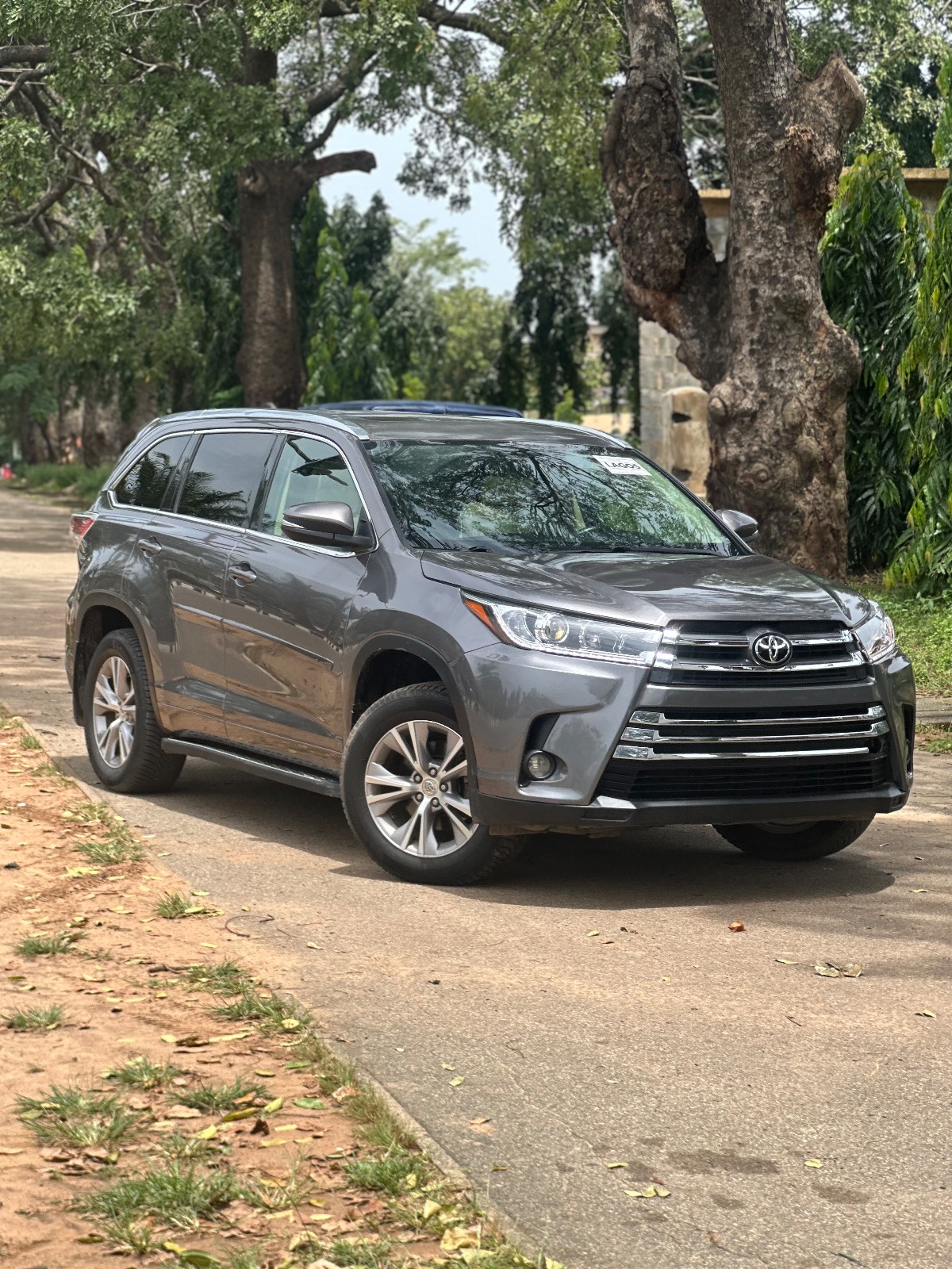 2015 Toyota Highlander XLE AWD photo 1